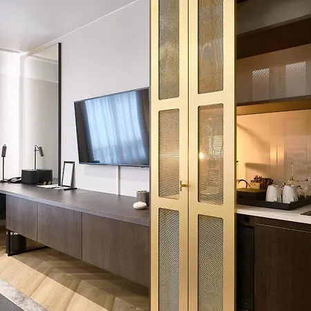 Verso Hotel 4*