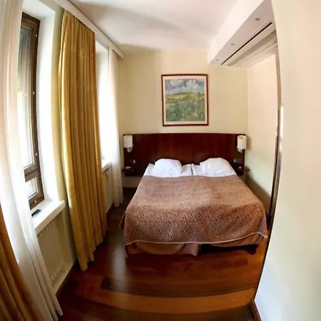Verso Hotell 4*